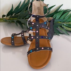 Women sandals